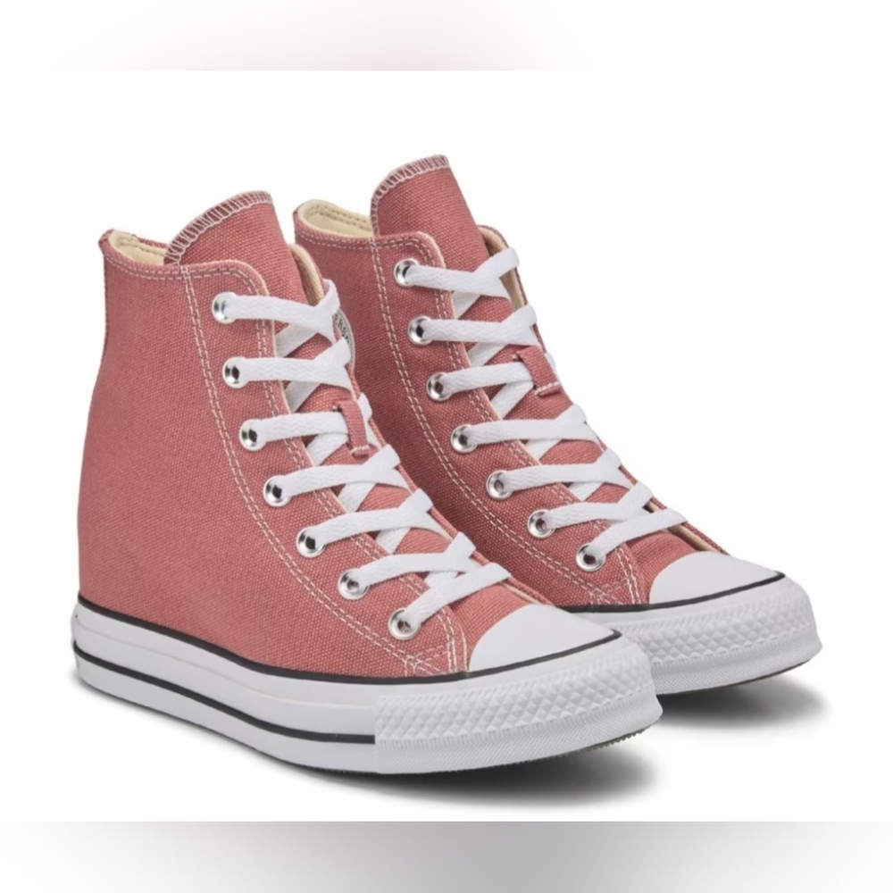 Women's Chuck Taylor Classic Wedge Sneaker